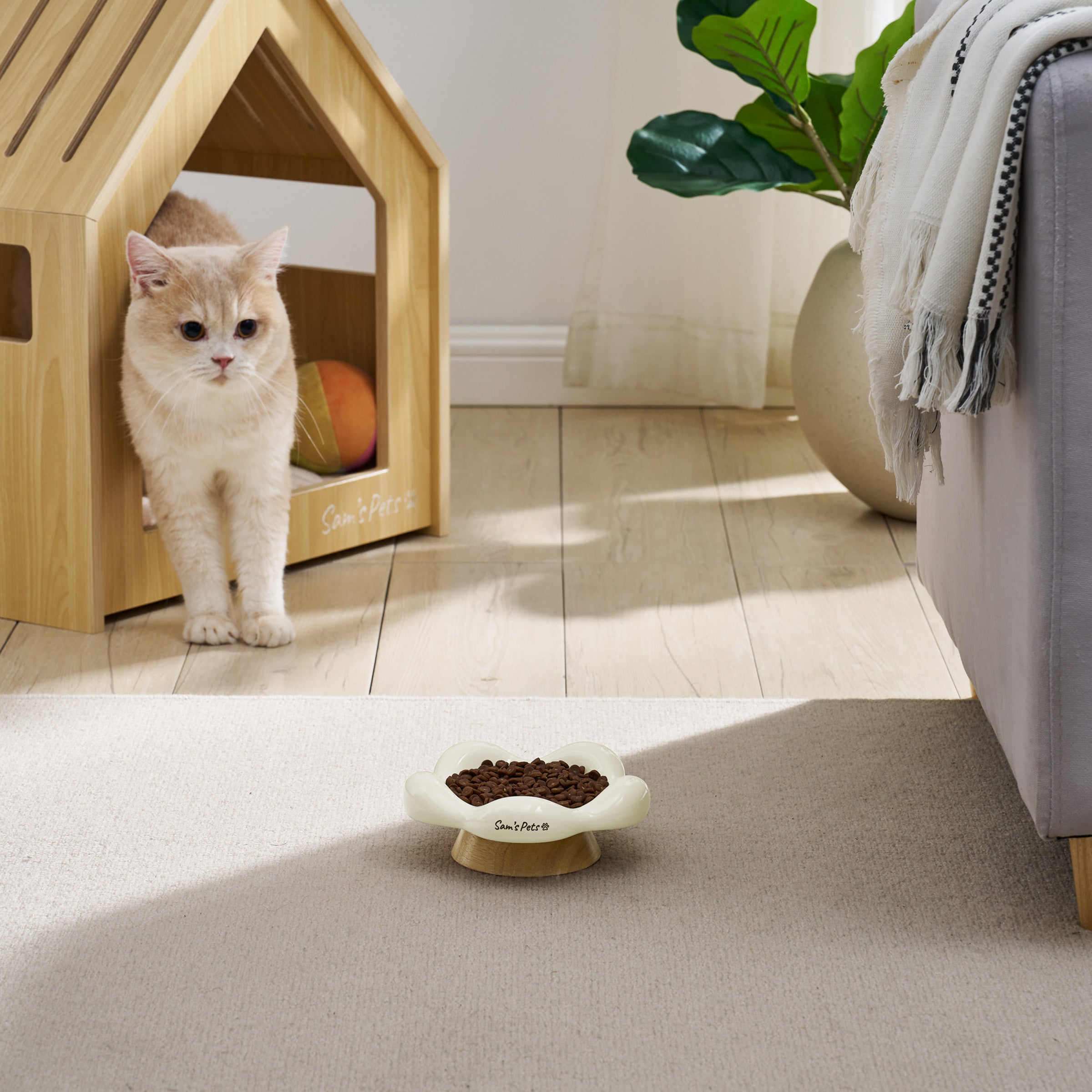 Sam's Pets Daisy Oak Stand Pet Bowl In Glossy White