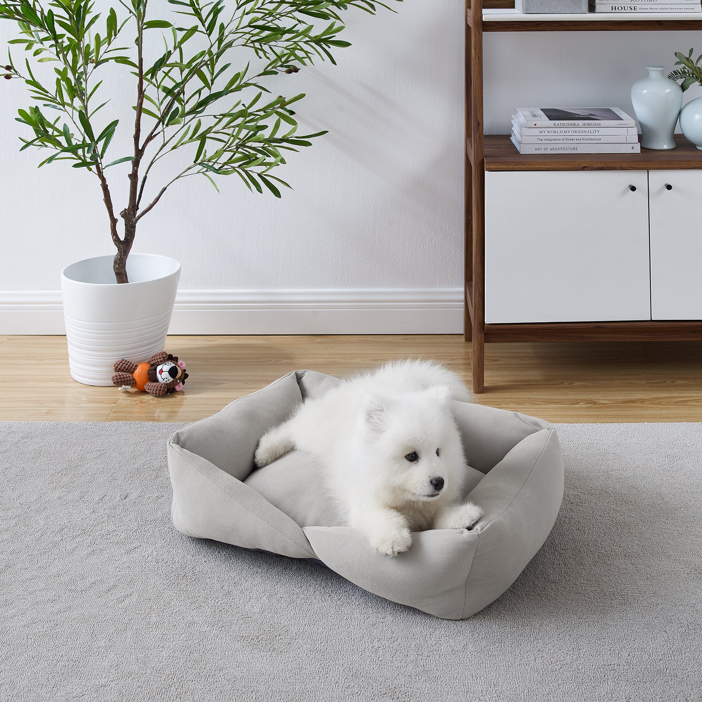 Ellie Medium Gray Dog Bed